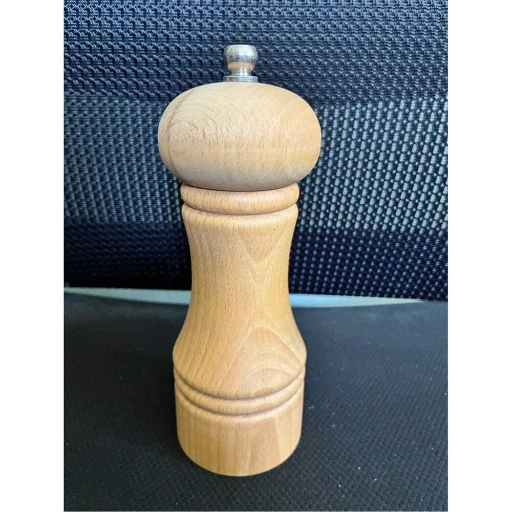 Cole & Mason King Pepper Mill made of stainless steel and beech wood kitchen